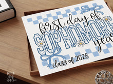 First Day Of Sophomore Year Sign Toile PRINTABLE, 10th Grade Sign Gingham School Sign Photo Prop Daisy Cute Coquette Whimsical Class Of 2028