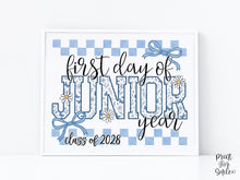 First Day Of Junior Year Sign Toile PRINTABLE, 11th Grade Sign Gingham School Sign Photo Prop Daisy Cute Coquette Whimsical Class Of 2028