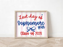Patriotic Last Day of Sophomore Year Sign, Striped Printable, 10th Grade Class of 2028, Photo Prop, School Sign, Instant Download