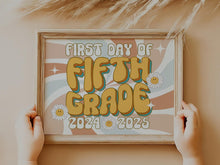 Retro First Day Of 5th Grade Sign Groovy, PRINTABLE Fifth Grade Back To School Sign, First Day Of School Sign