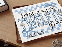 First Day Of 12th Grade Sign Toile PRINTABLE, Twelfth Grade Sign, Gingham School Sign, Photo Prop, Daisy Cute Elegant Coquette Whimsical